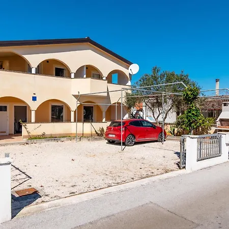 Appartamento Hasnek *