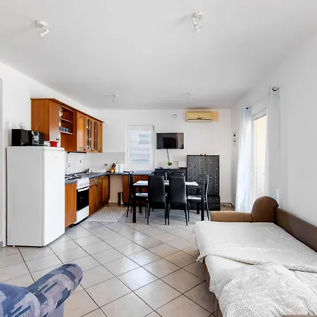 Apartment Hasnek *