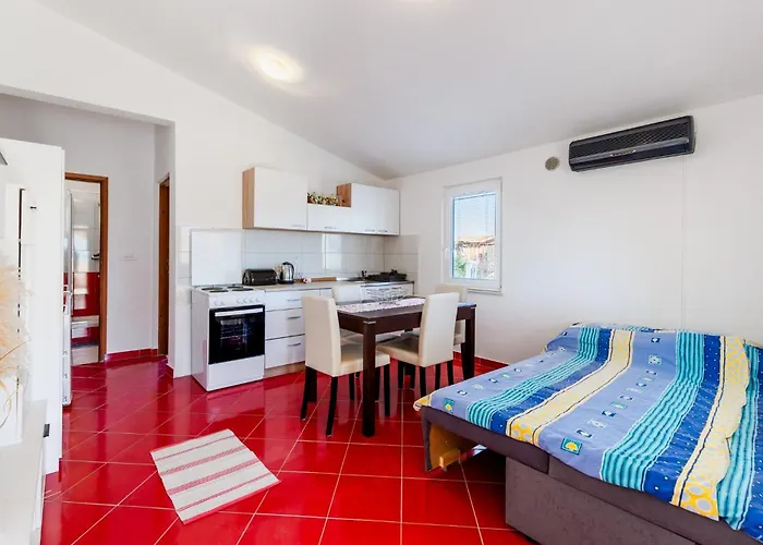 Hasnek Appartement *