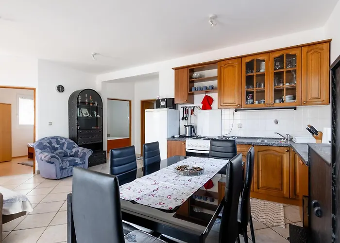 Appartement Hasnek *