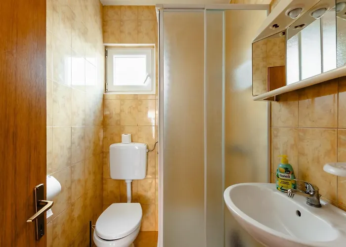 Hasnek Appartement Vir